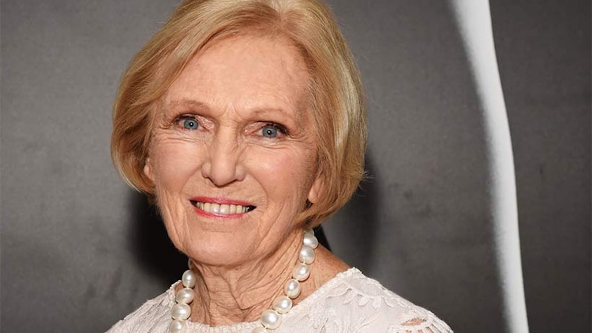 Mary Berry's 'shocking' Spaghetti Bolognese recipe sends viewers into a ...