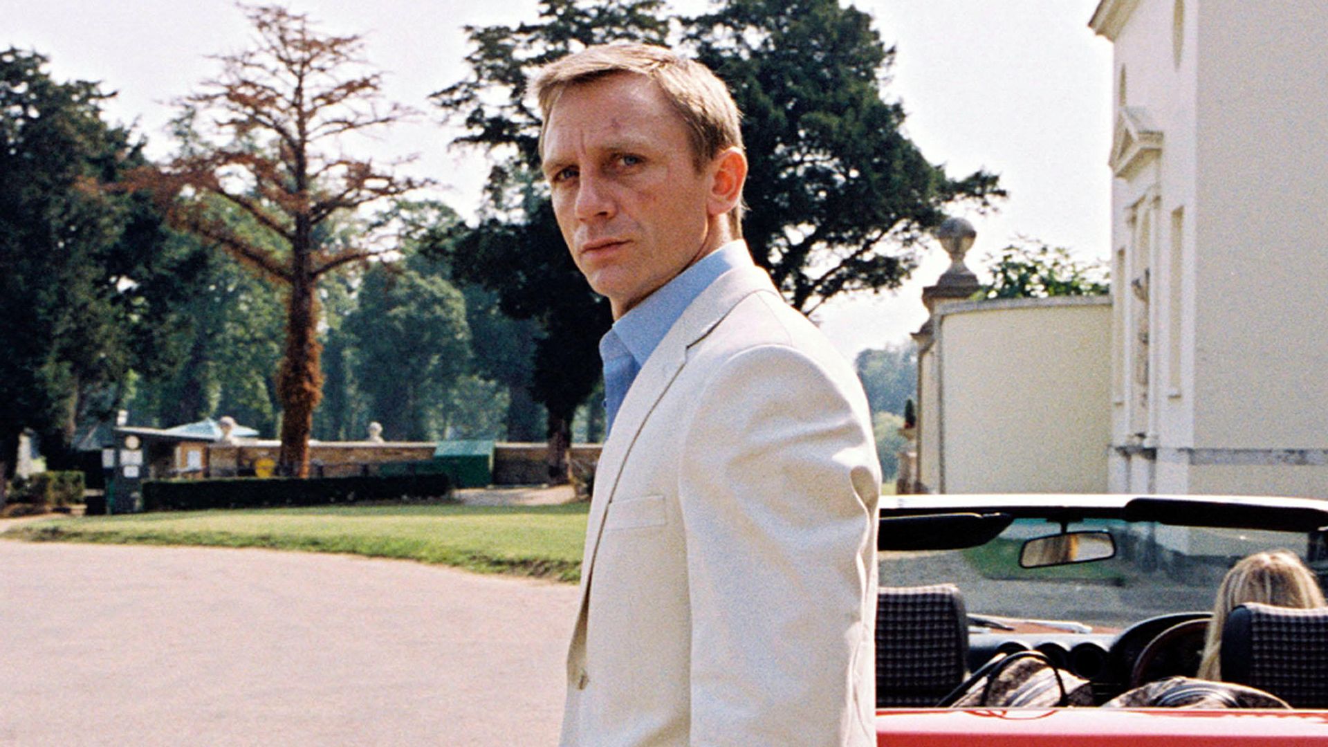 This Tom Hardy and Daniel Craig gangster thriller is still being hailed as a 'masterpiece' – 21 years on