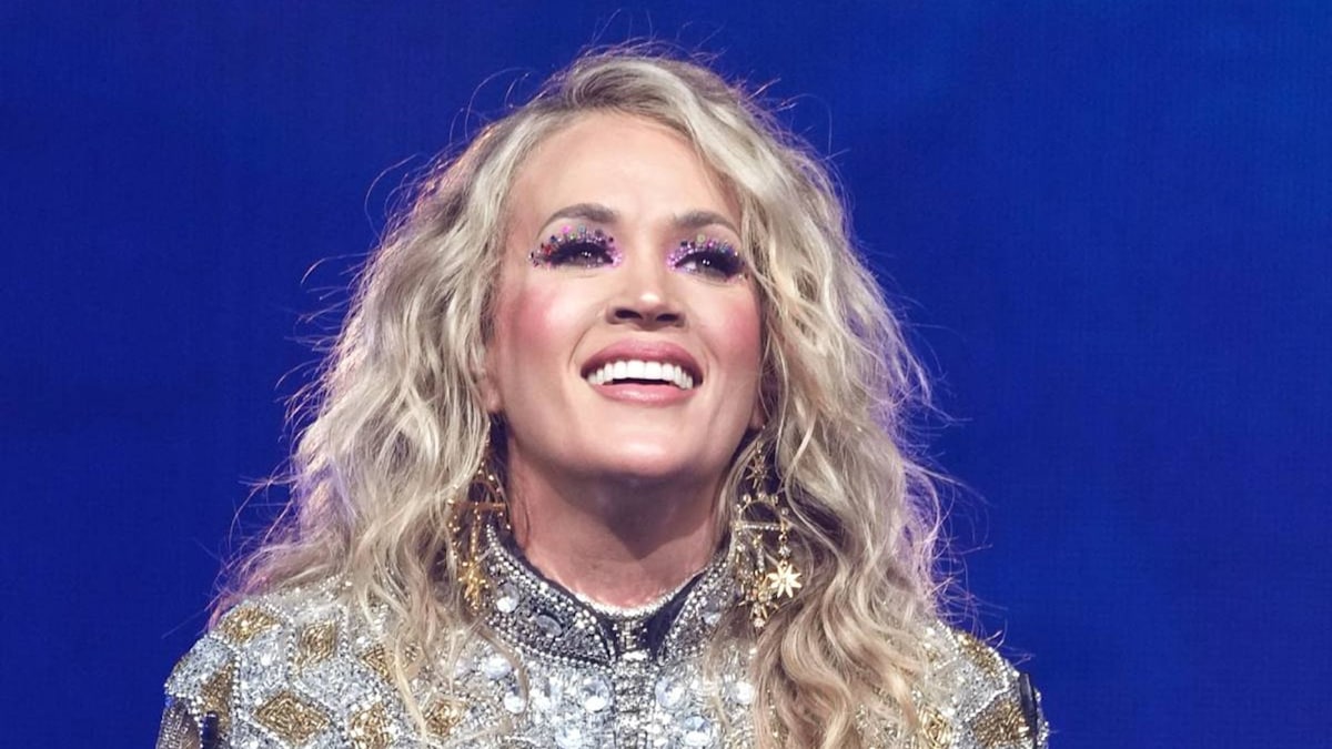 Carrie Underwood brands herself 'luckiest girl in the world' in emotional  tribute - see why