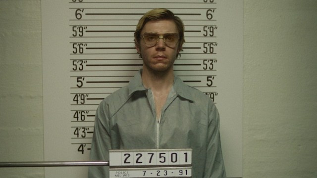 dahmer evan peters