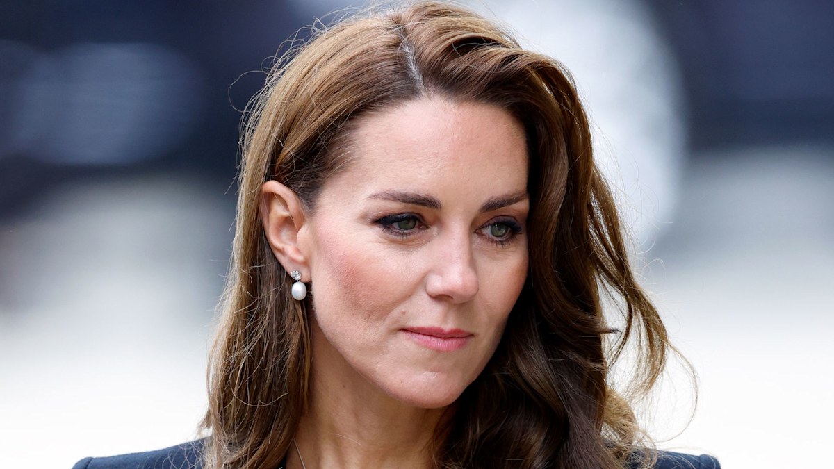 Kate Middleton looks radiant in stylish black dress at the Royal ...