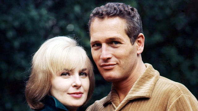 American actor Paul Newman (1925 - 2008) with his wife, American actress Joanne Woodward, circa 1965
