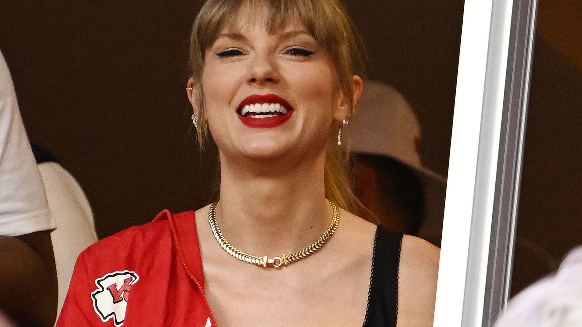 Taylor recently fixed her chipped tooth