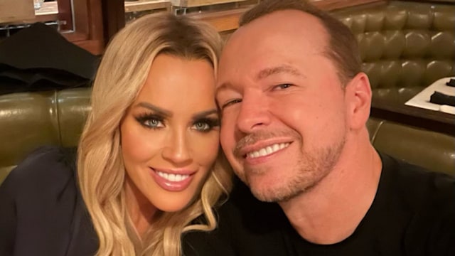 Jenny McCarthy and Donnie Wahlberg selfie at dinner