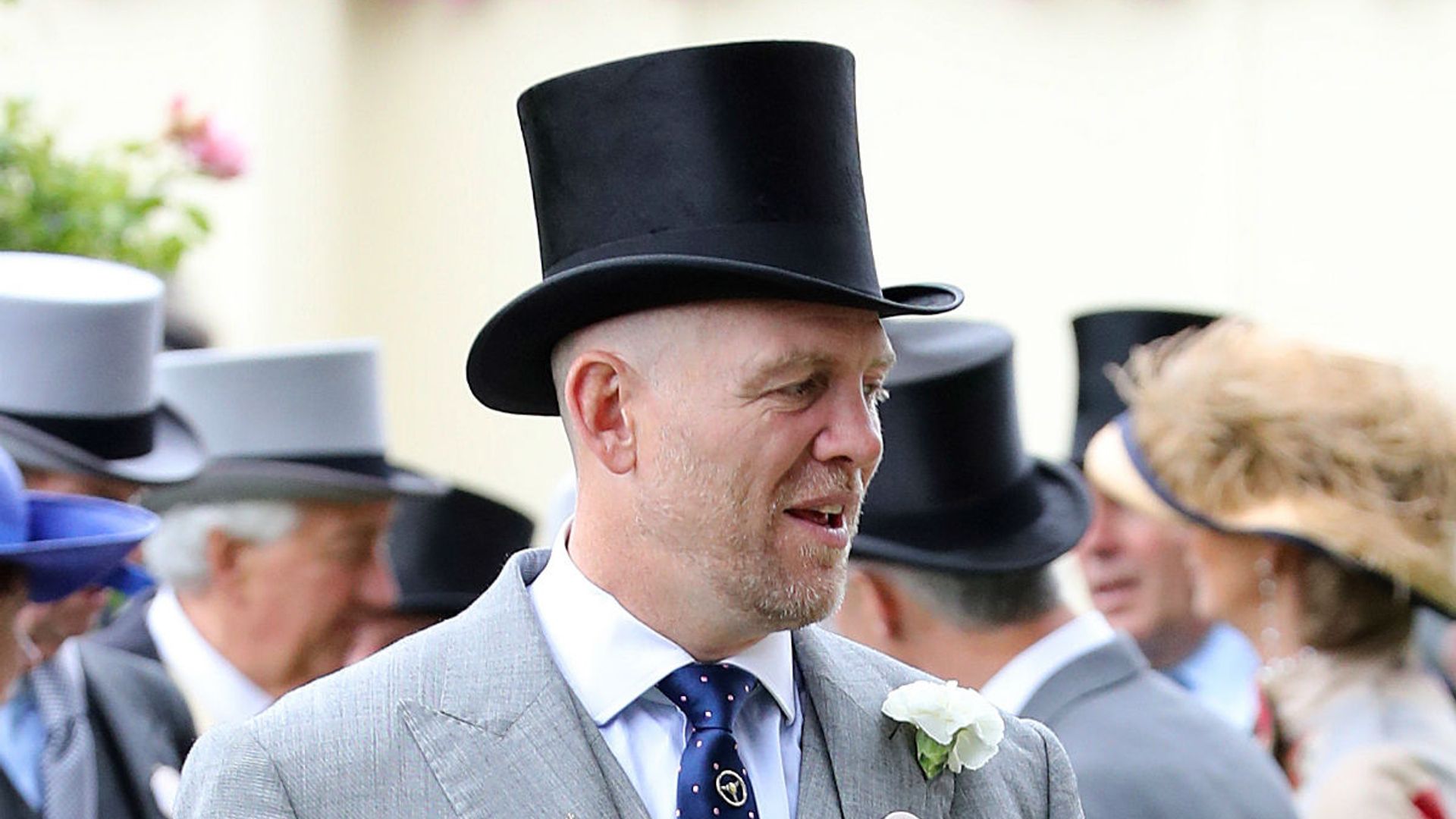 mike tindall queen laugh