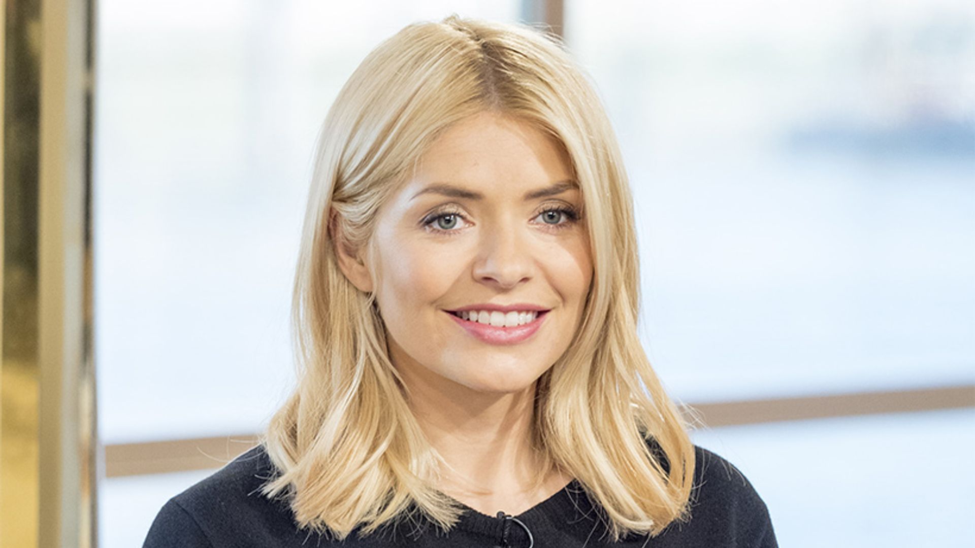 holly willoughby weras maroon shirt this morning