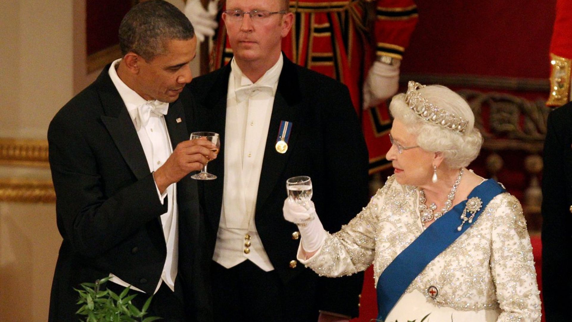 obama queen toast