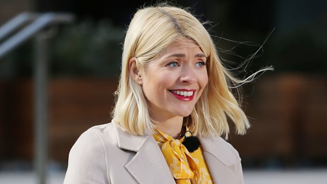 holly willoughby yellow dress