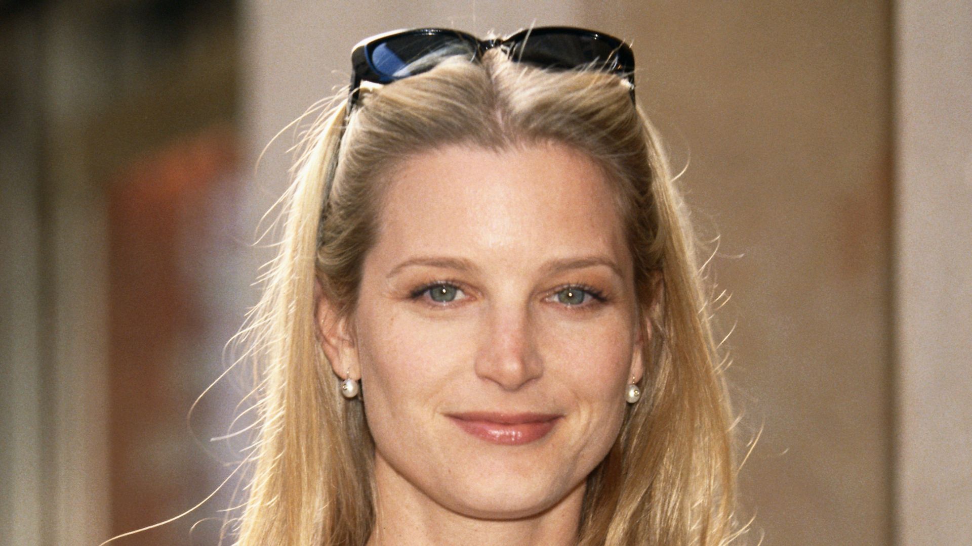 bridget fonda sunglasses