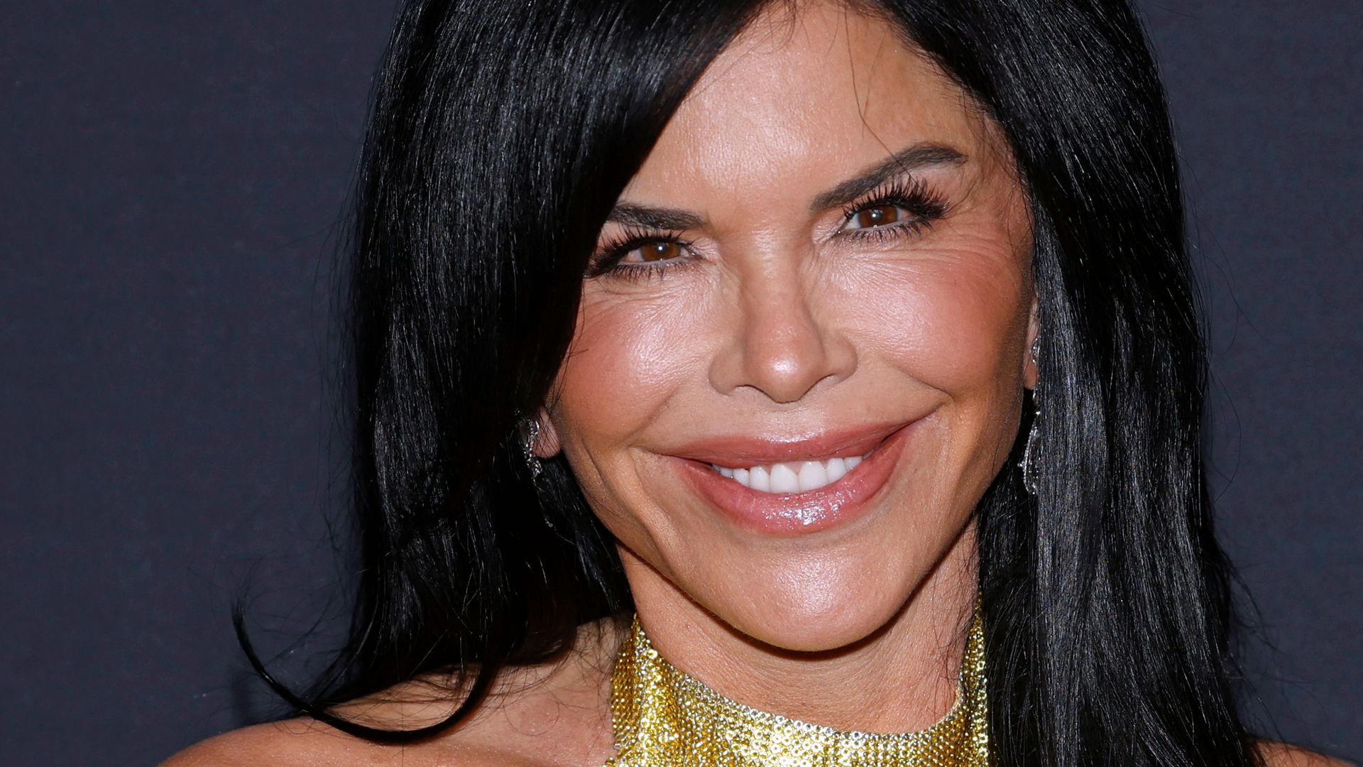 Lauren Sanchez looks incredible in yellow dress as she showcases $2.5 million engagement ring