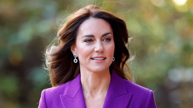Kate Middleton wearing a purple suit at Shaping Us symposium 