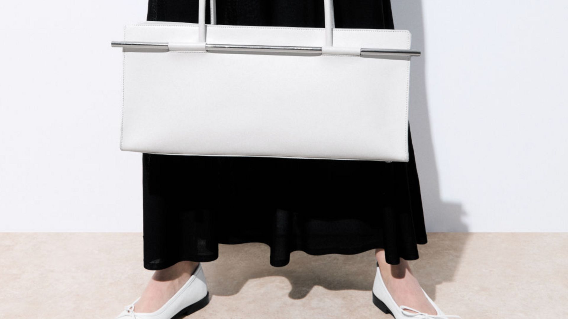 COS The Structured Tote - Leather