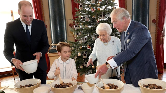 royals christmas puddings