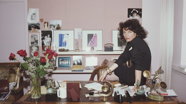 Belgian born American fashion designer Diane Von Furstenberg in her studio, April 1987. (Photo by Rose Hartman/Archive Photos/Getty Images)