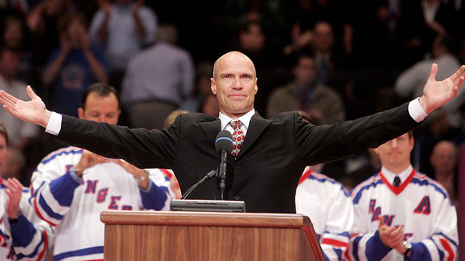 10 surprising facts about NHL legend Mark Messier HELLO!