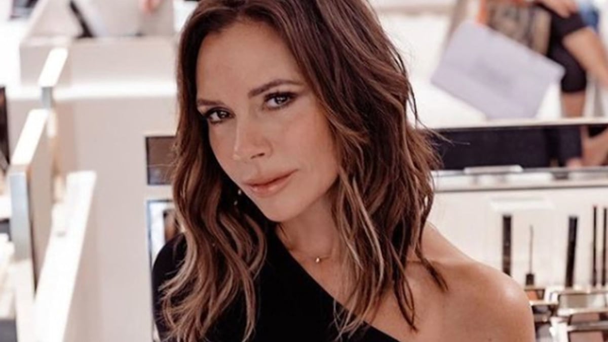 Victoria Beckham wore a sassy new dress on Halloween and we're obsessed ...