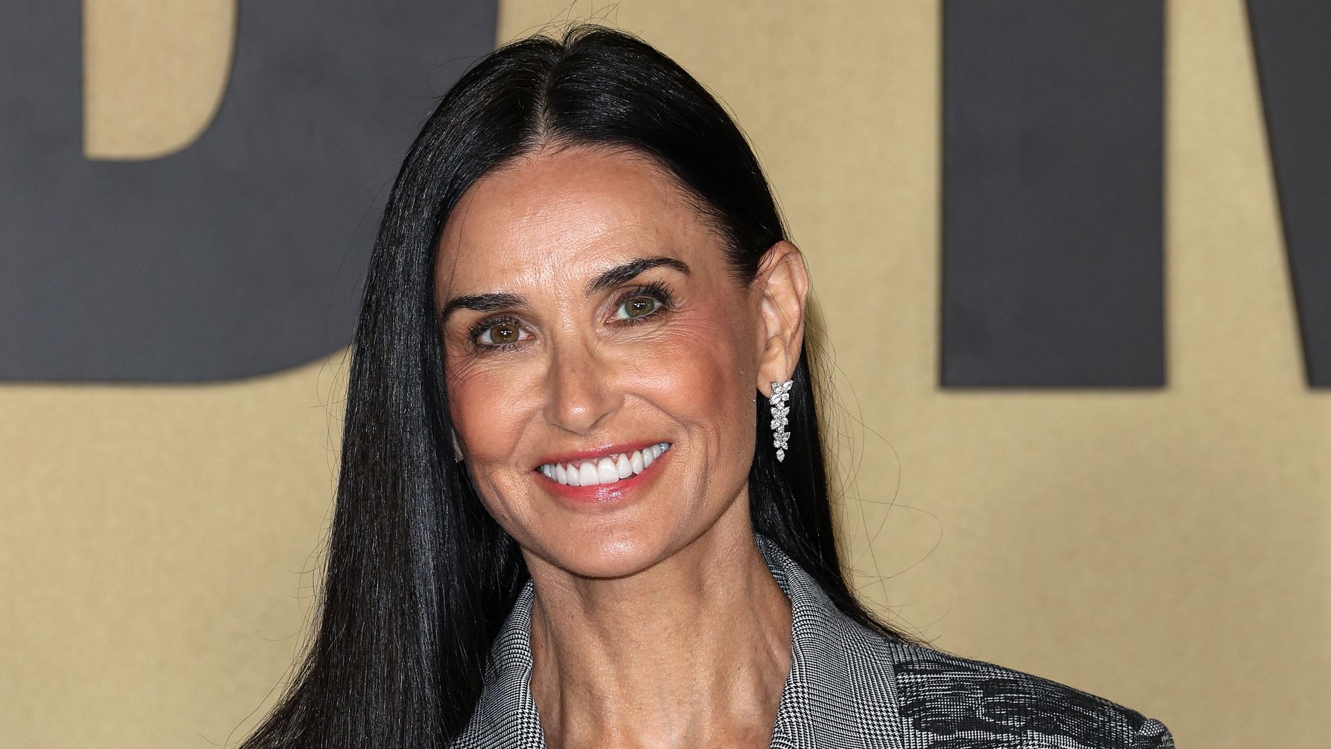 Demi Moore oozes elegance in age-defying new appearance