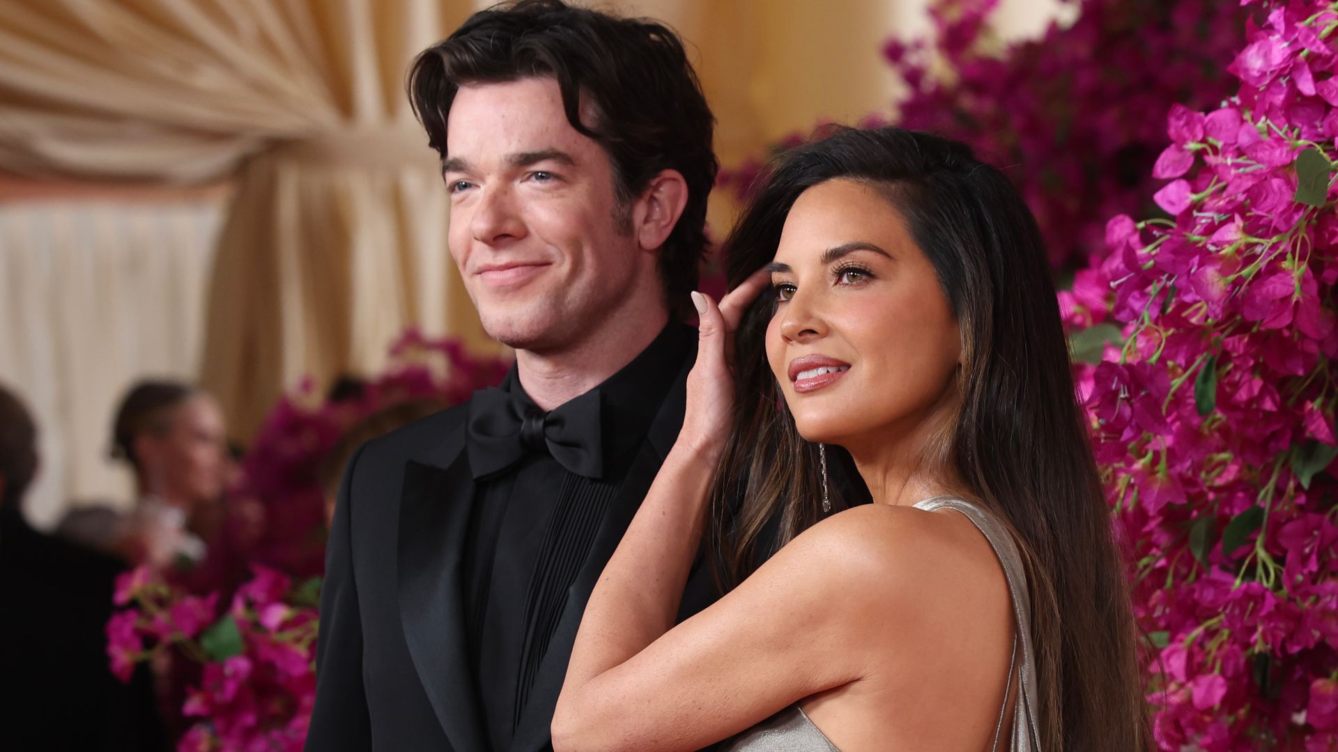 Hollywood, CA - March 10: John Mulaney and Olivia MunnÂ arriving on the red carpet at the 96th Annual Academy Awards in Dolby Theatre at Hollywood & Highland Center in Hollywood, CA, Sunday, March 10, 2024. (Jason Armond / Los Angeles Times via Getty Images)