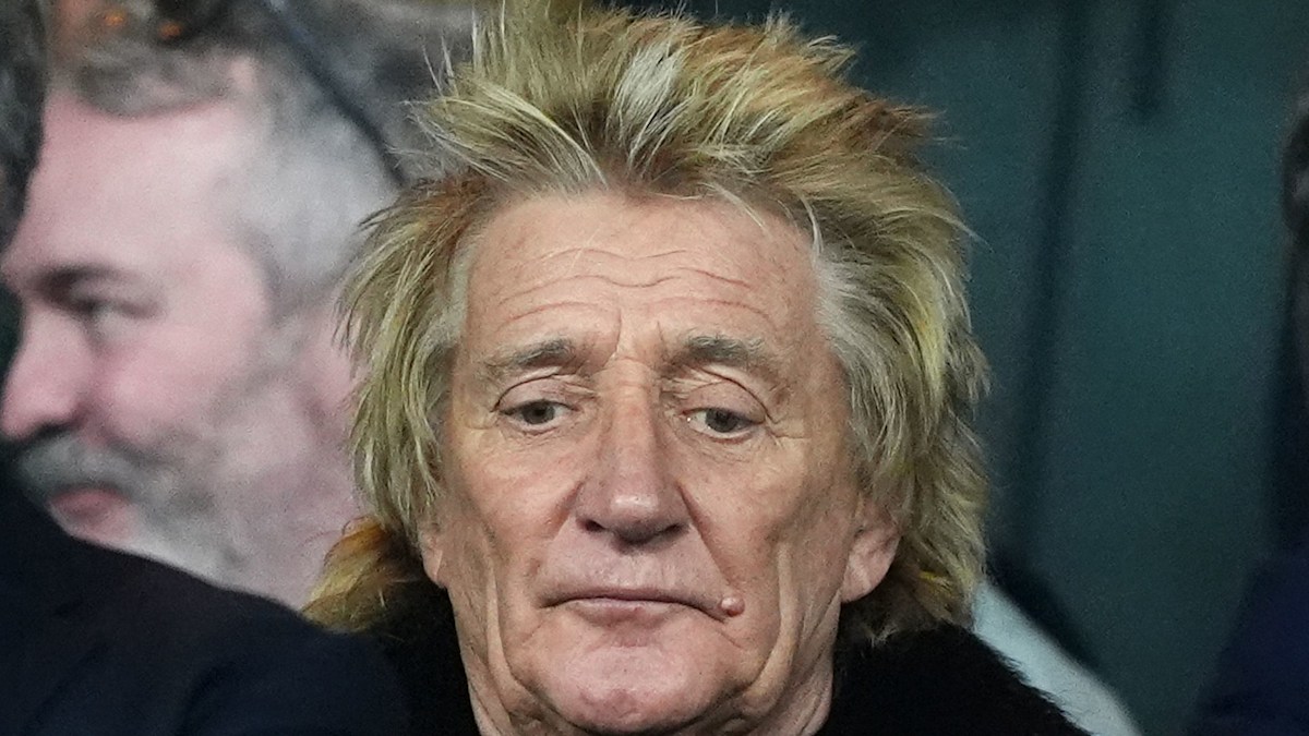 Rod Stewart suffers festive heartbreak: 'I've lost you, and I'm devastated'