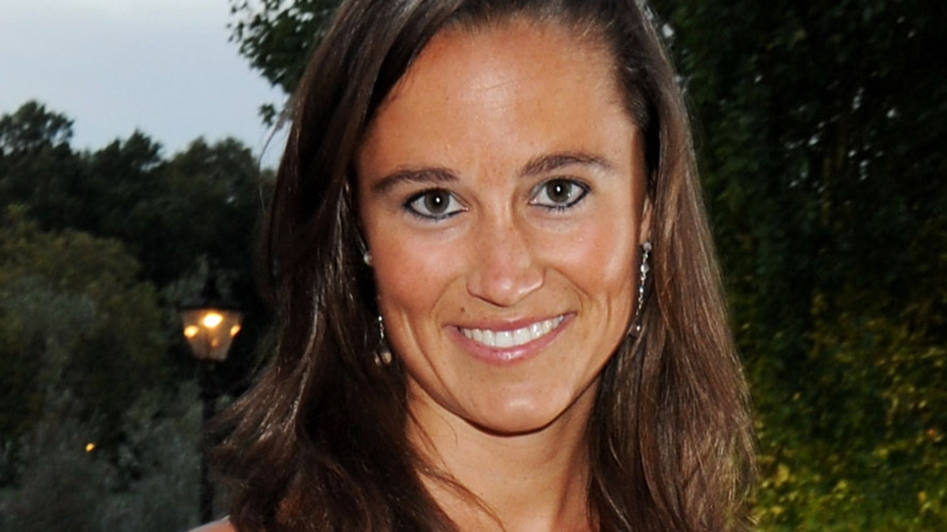 Pippa Middleton was a Chelsea-girl bombshell in vibrant mini rara dress - and did you see her tan