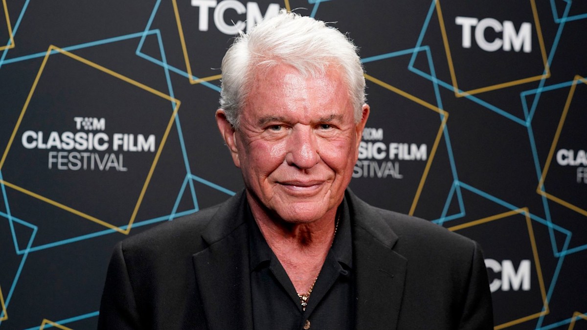Where is Charlie Sheen's co-star from Platoon, Tom Berenger, 40 years after the movie’s release