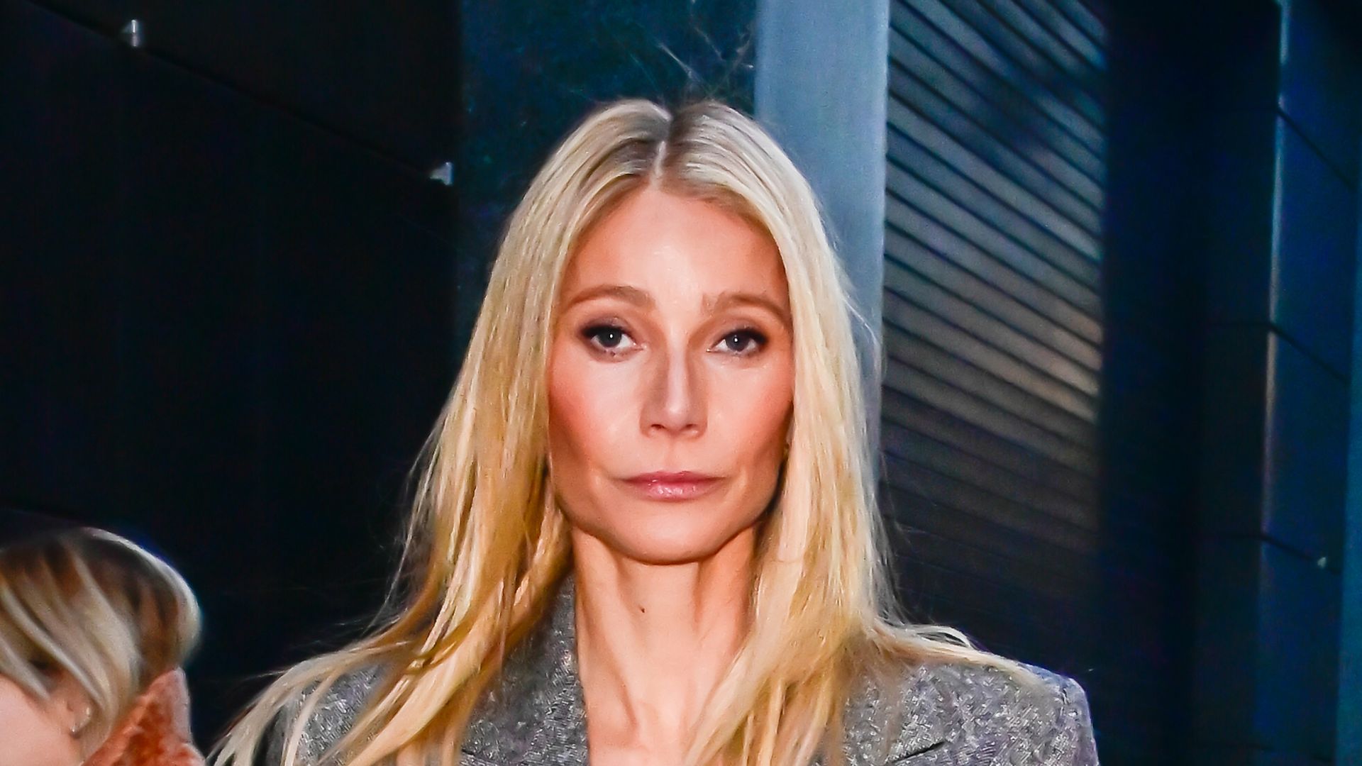 gwyneth paltrow gray suit