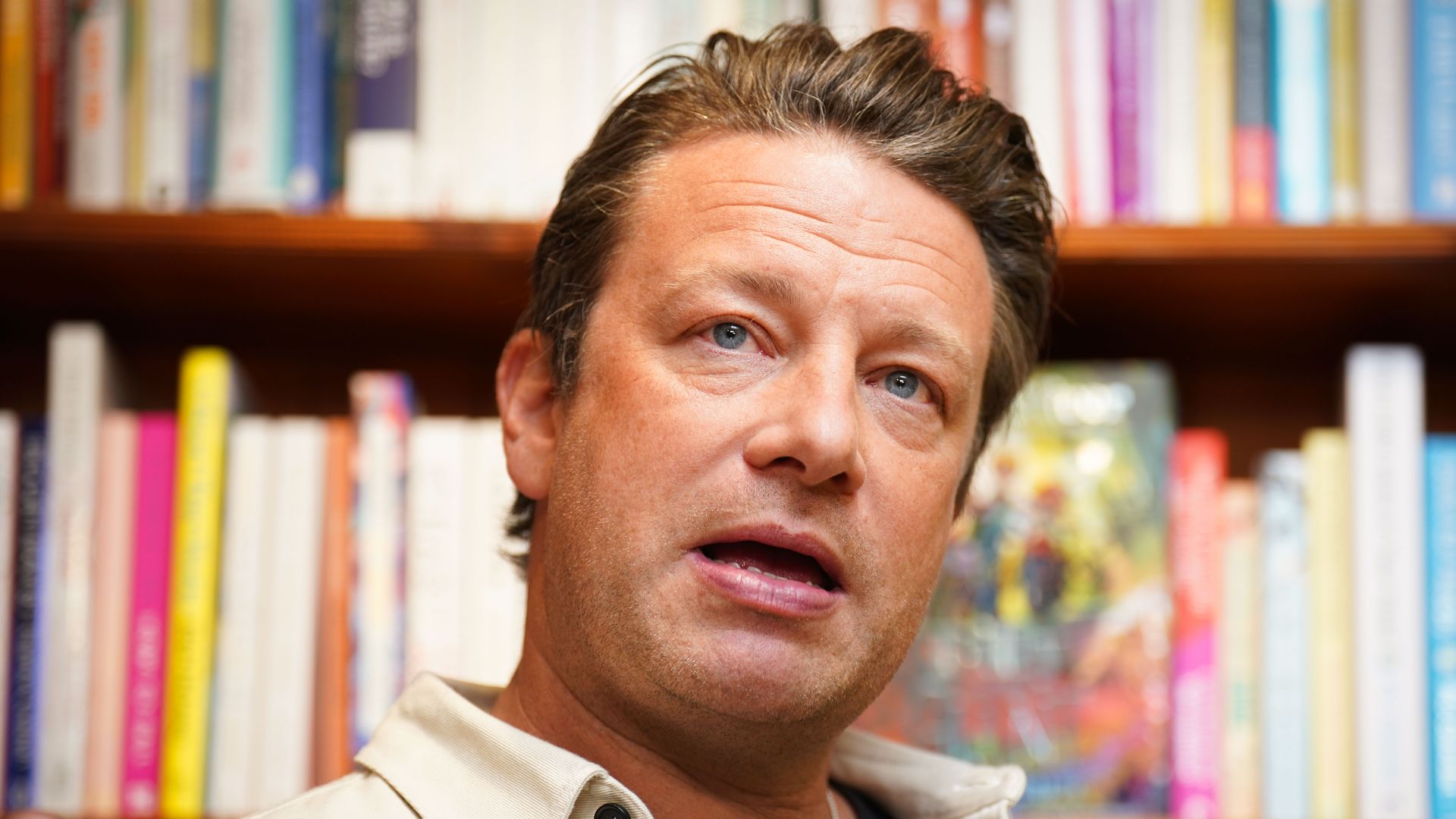 Jamie Oliver talks at local independent bookshop
