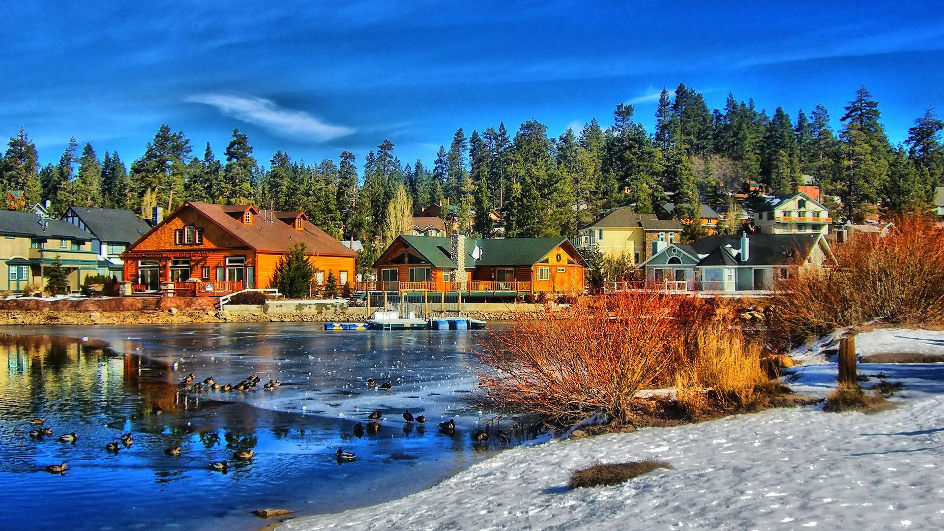 Bright and sunny winter day in Big Bear Lake