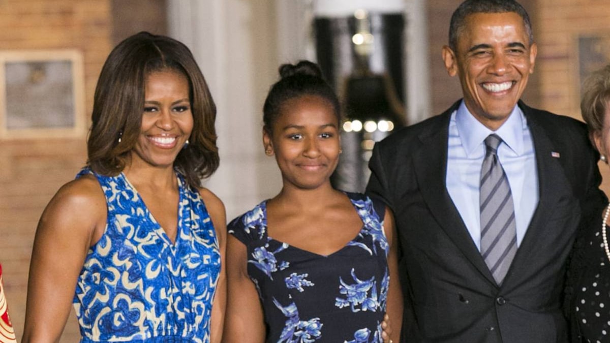 Michelle Obama wows with jaw-dropping beach photo to mark special ...