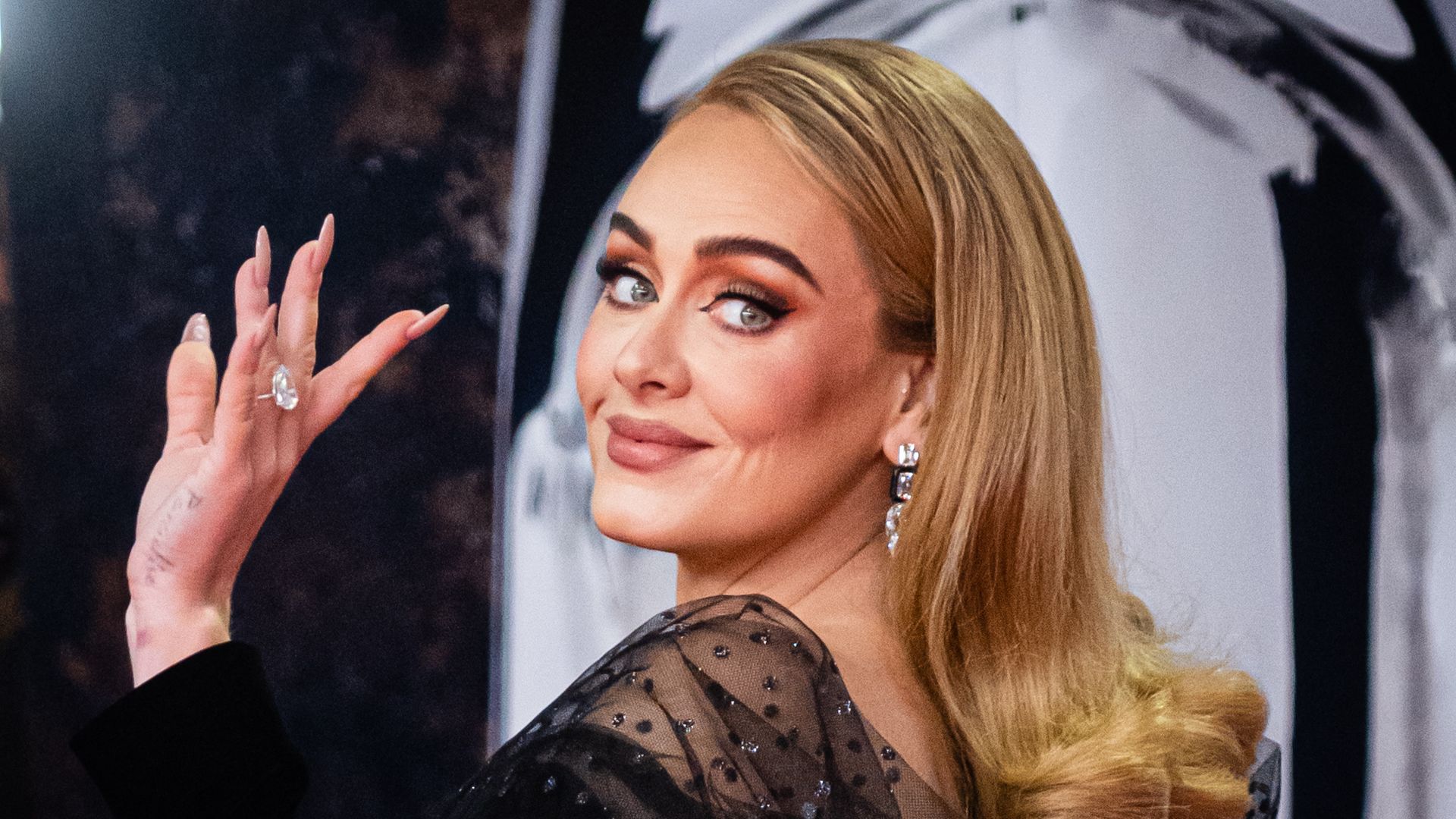 Adele’s engagement ring is making us all want pear shaped diamonds