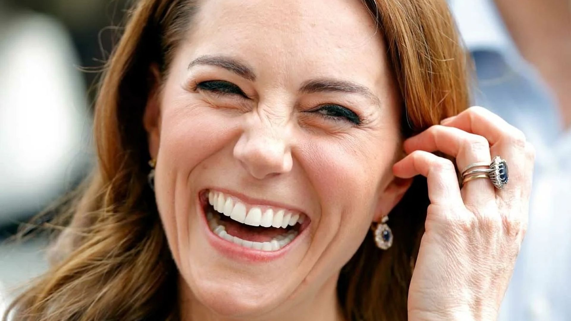Kate Middleton's luxurious diamond anniversary necklace revealed