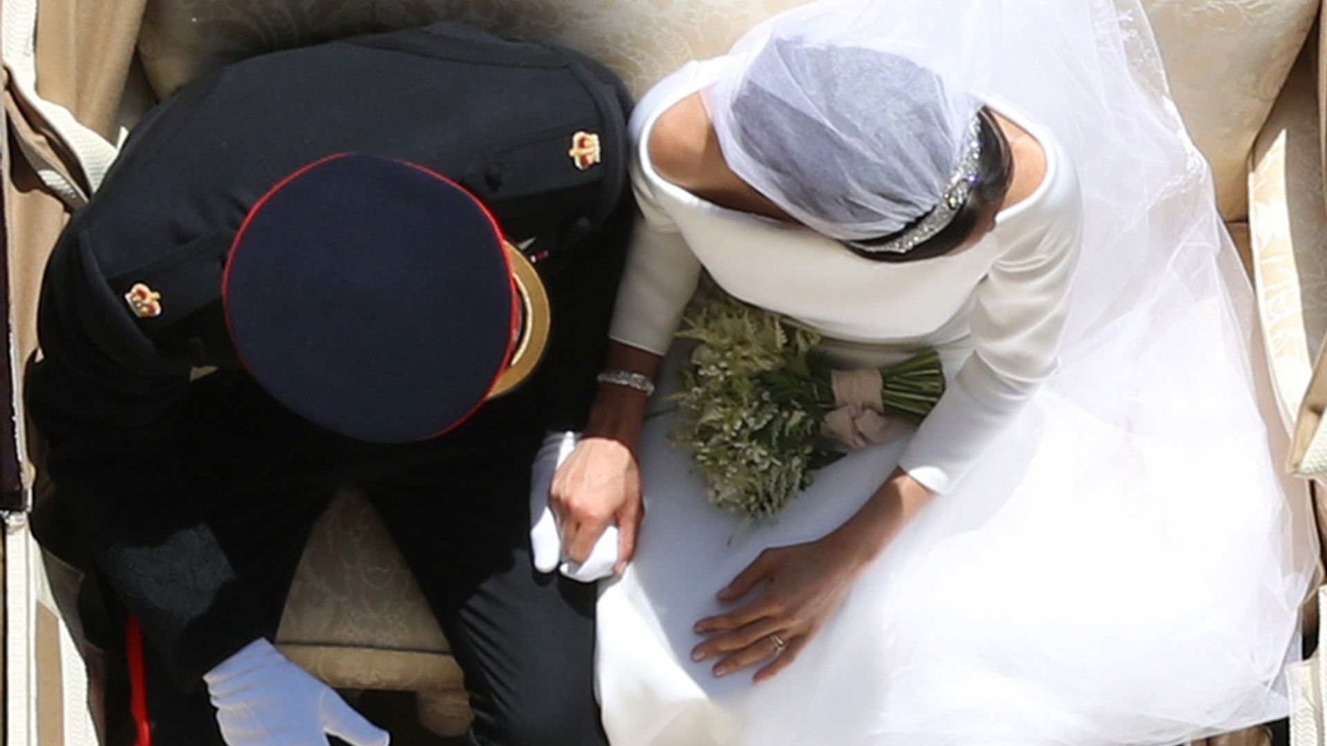 meghan markle prince harry viral wedding photo