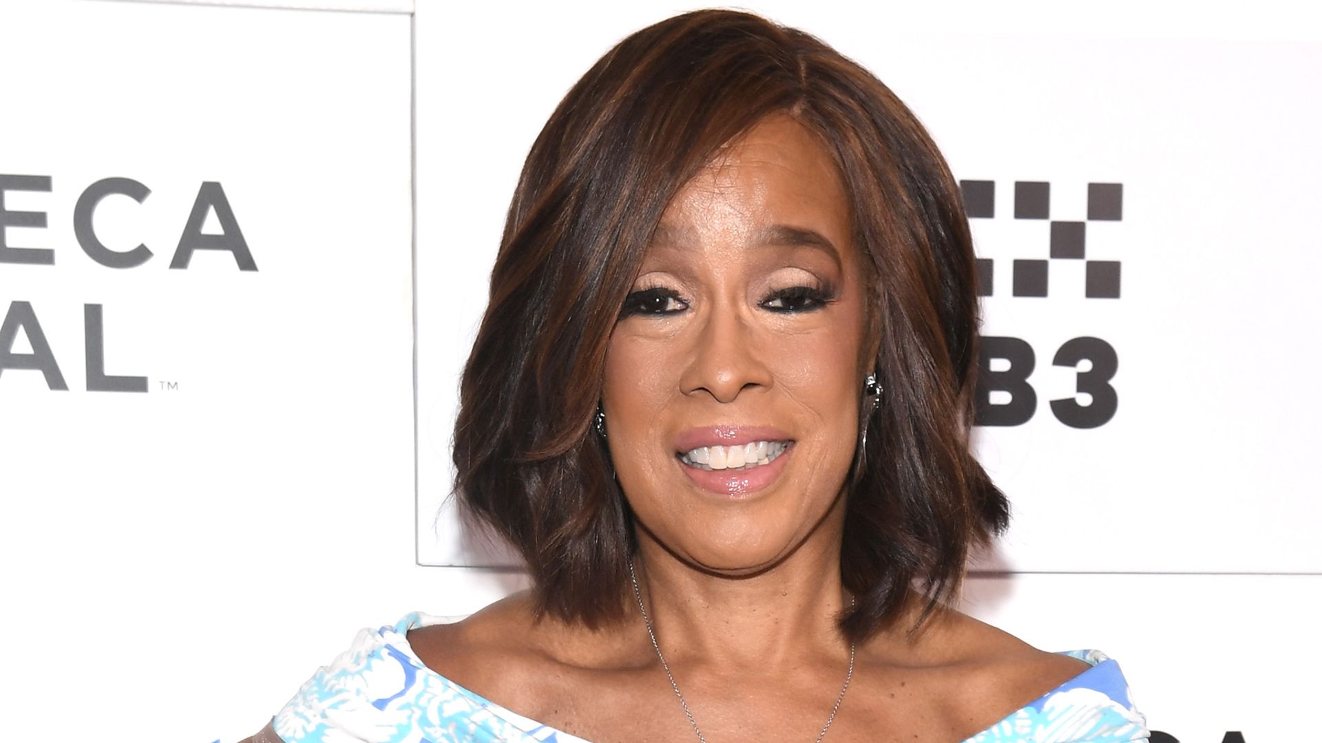 Gayle King's appearance in bold swimwear at 69 has fans wondering the ...