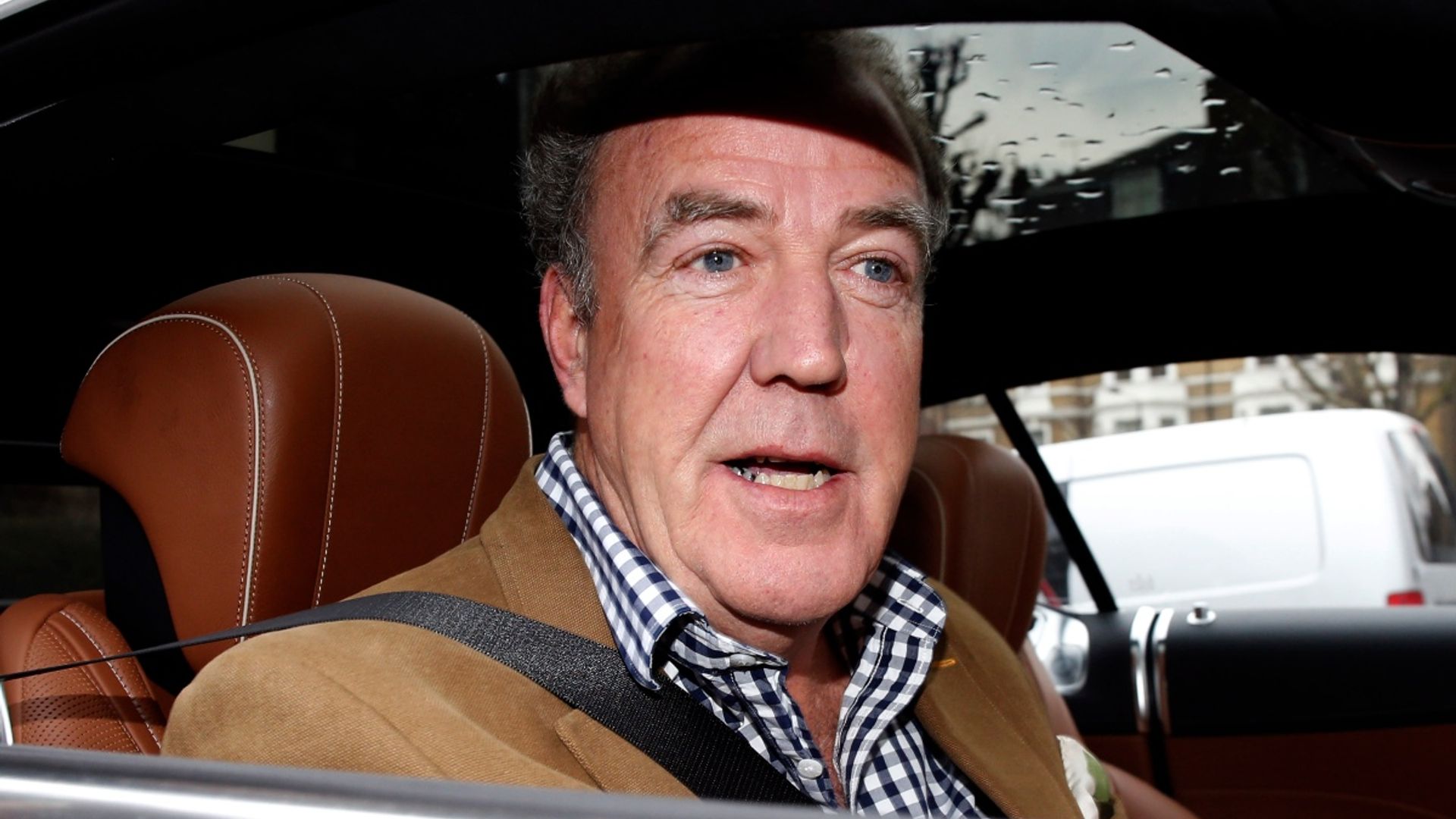 jeremy clarkson in car