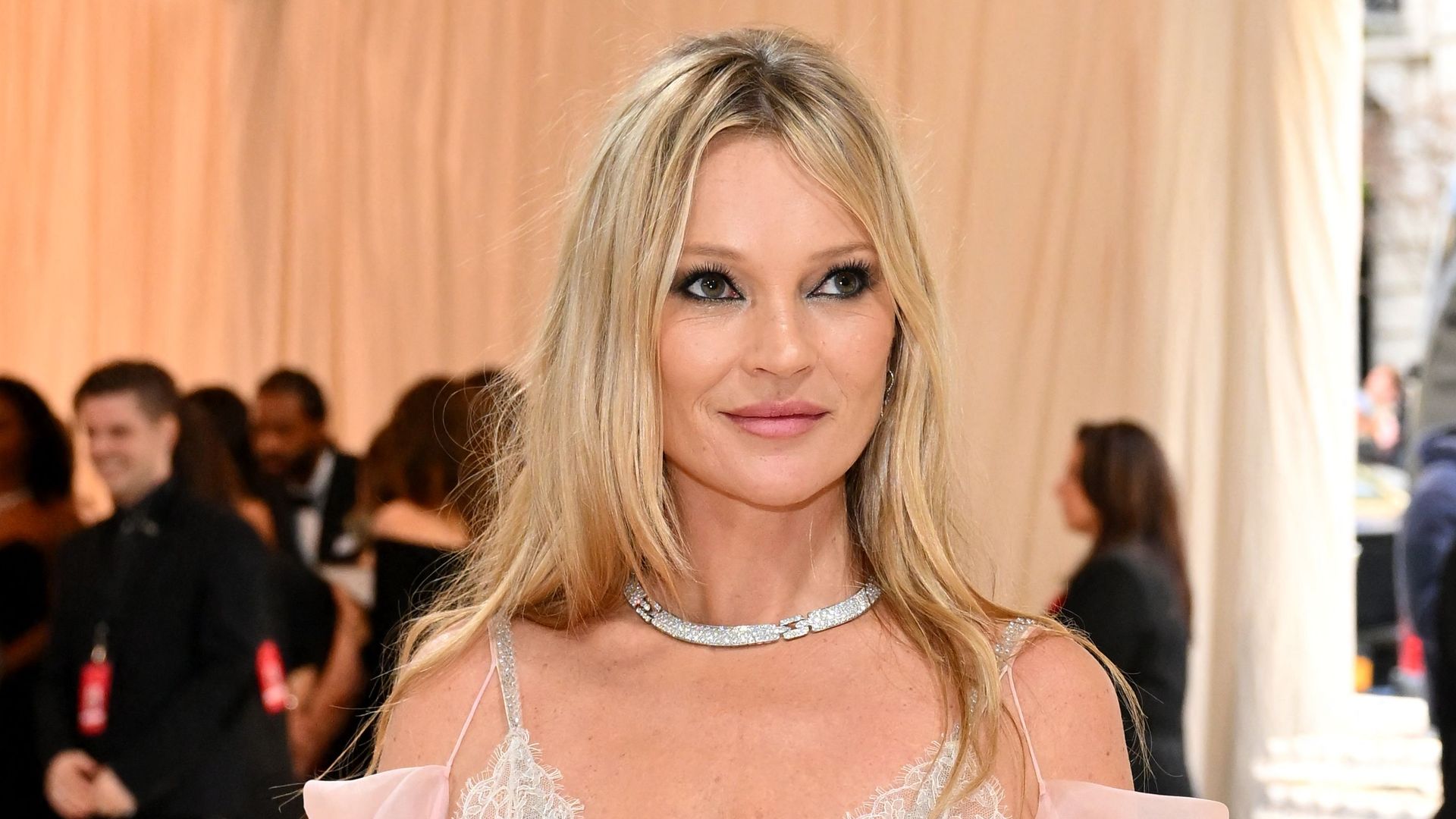 Kate Moss relied on hair royalty Sam McKnight for her Met Gala look 