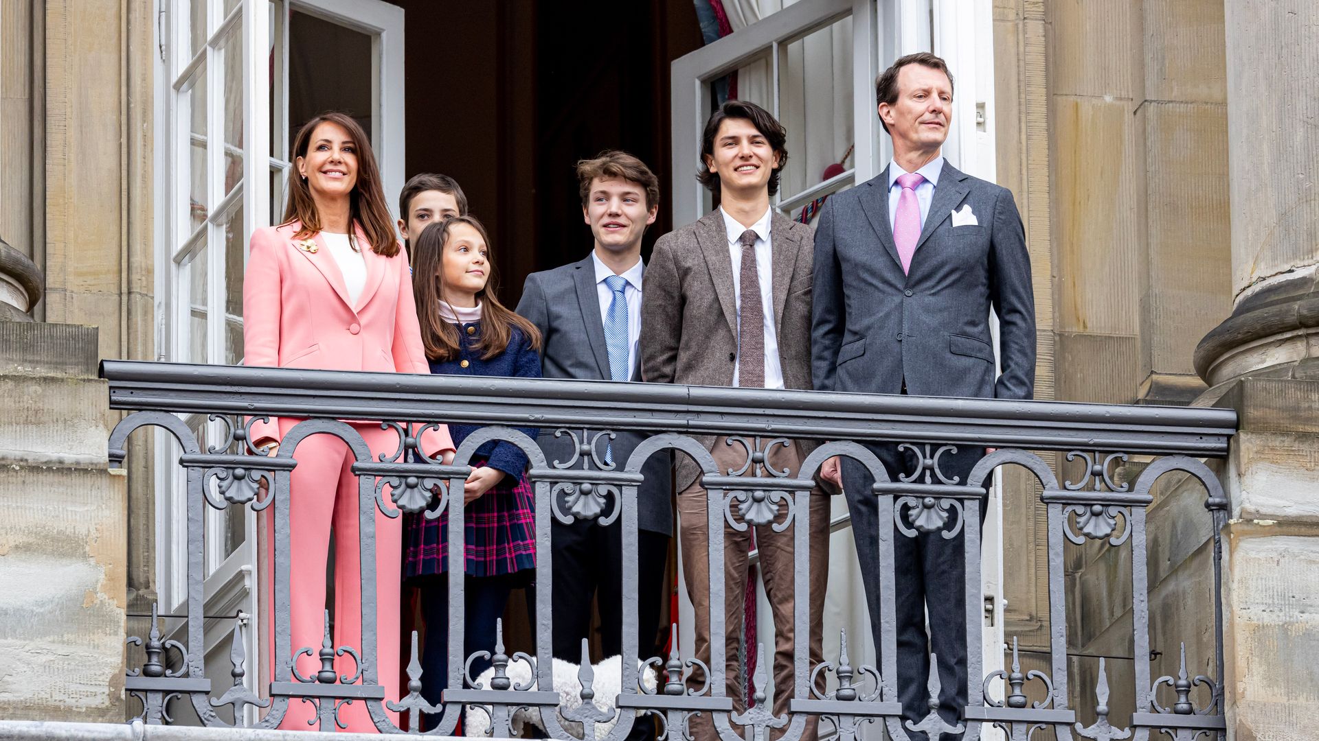 Princess Marie standing with Count Henrik, Countess Athena, Count Felix, Count Nikolai and Prince Joachim