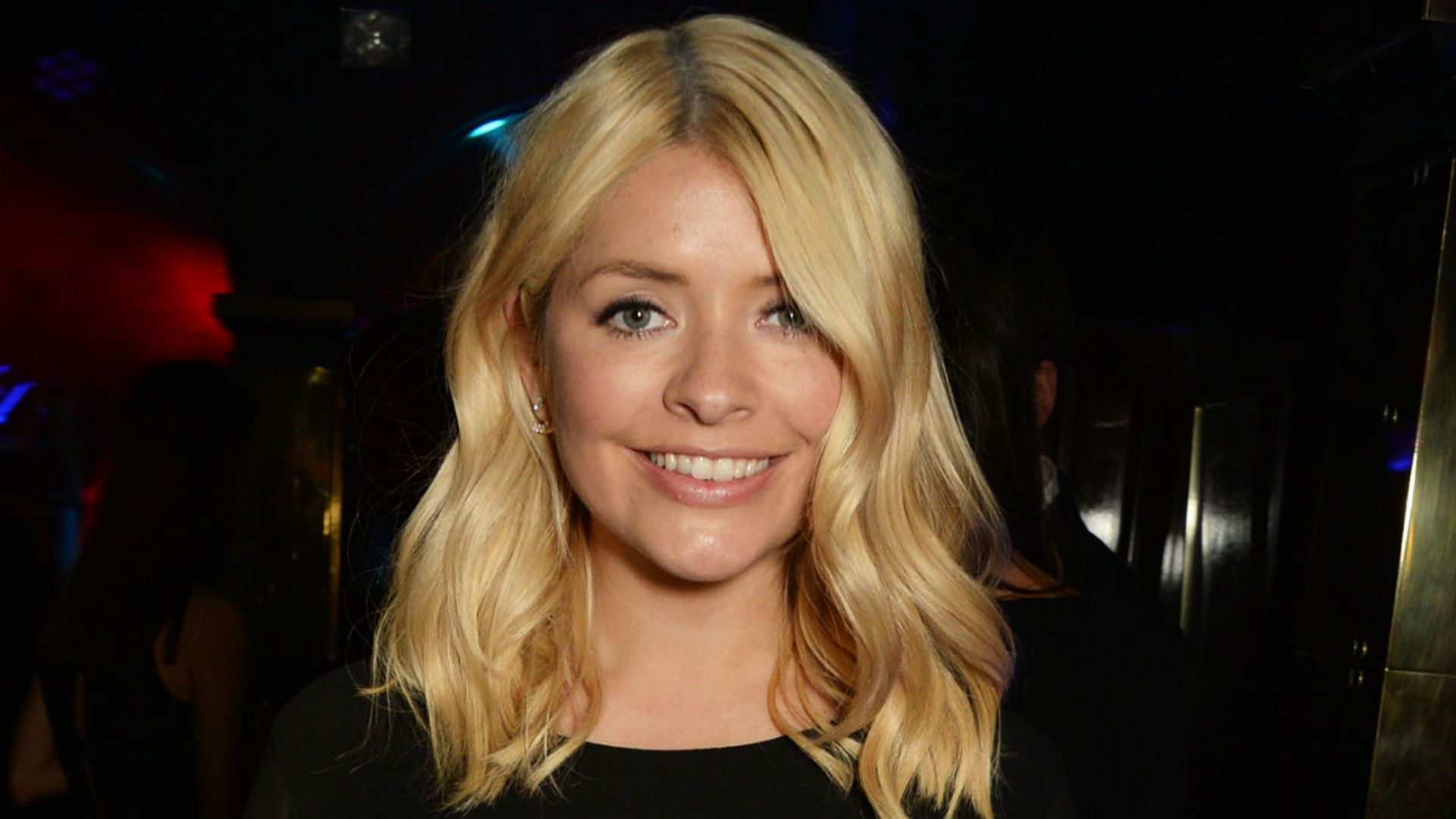 holly willoughby mum