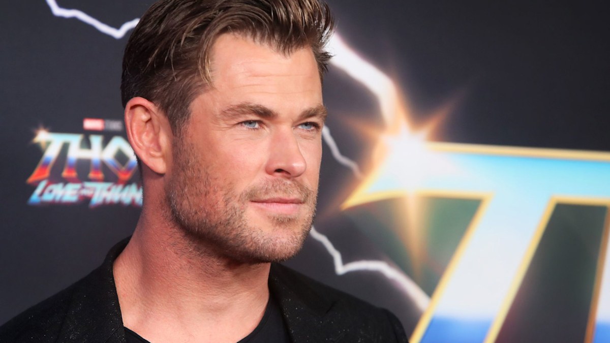 Chris Hemsworth's superhero diet revealed The secret to transforming into Thor HELLO!