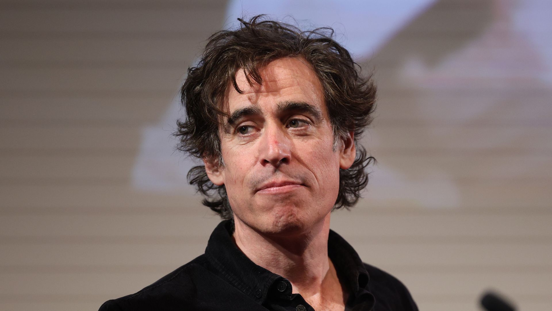 stephen mangan