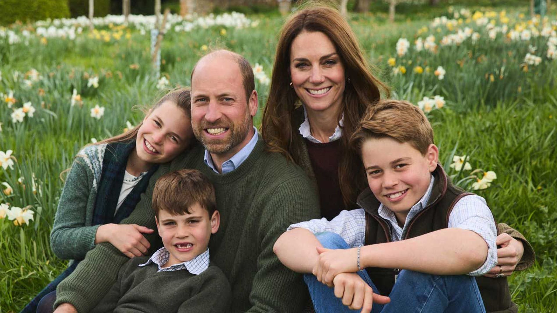 The Prince and Princess of Wales release family Christmas card