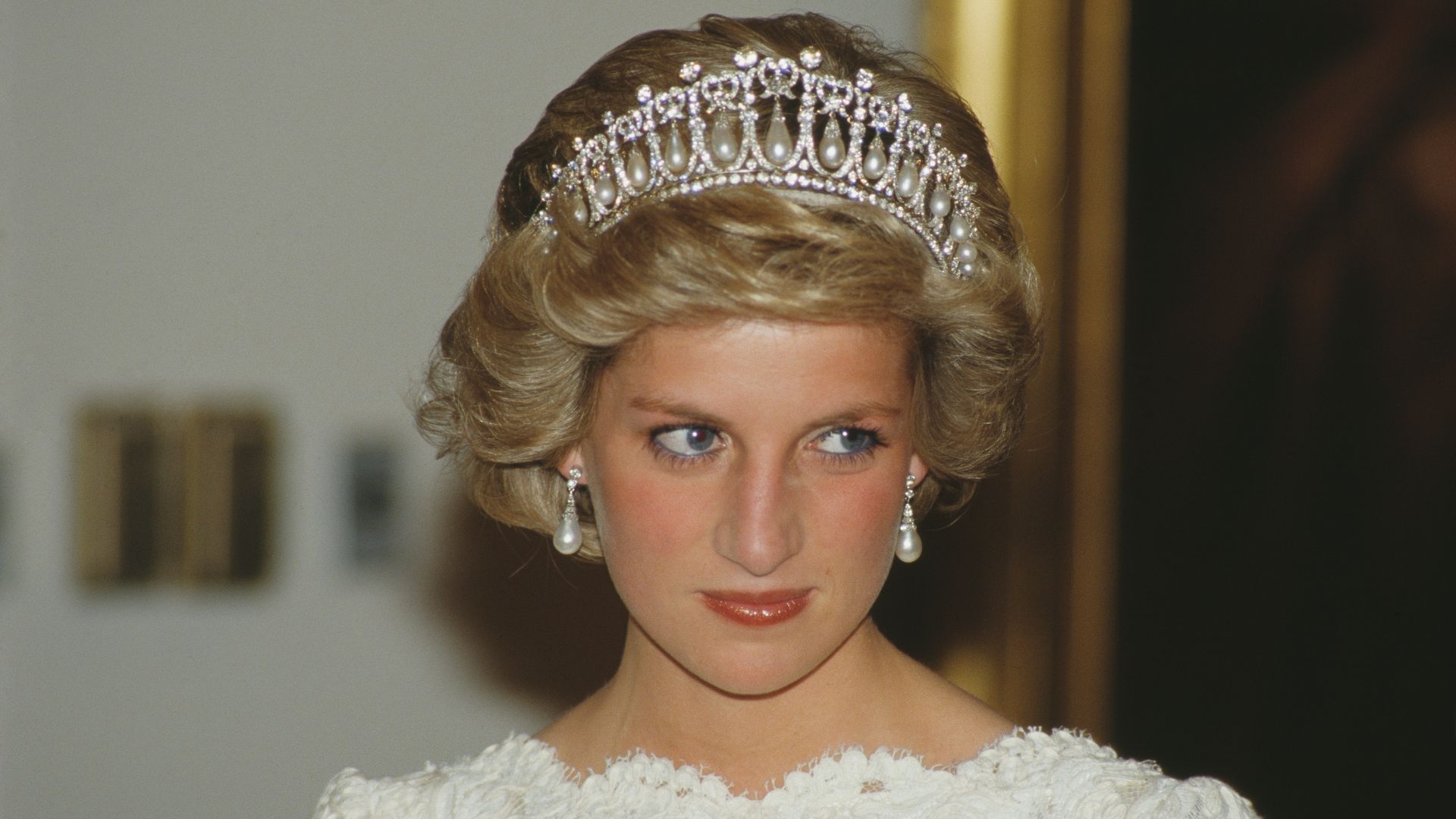 Diana, Princess of Wales wears the Queen Mary tiara