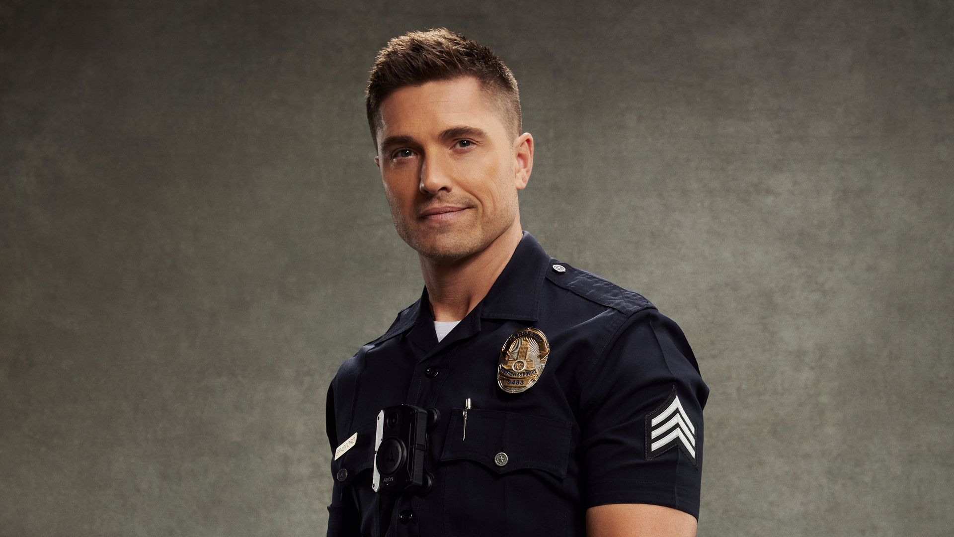 Eric Winter in The Rookie