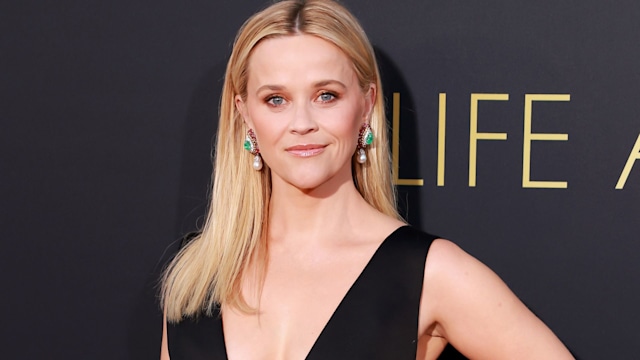 reese witherspoon black dress afi lifetime achievement gala