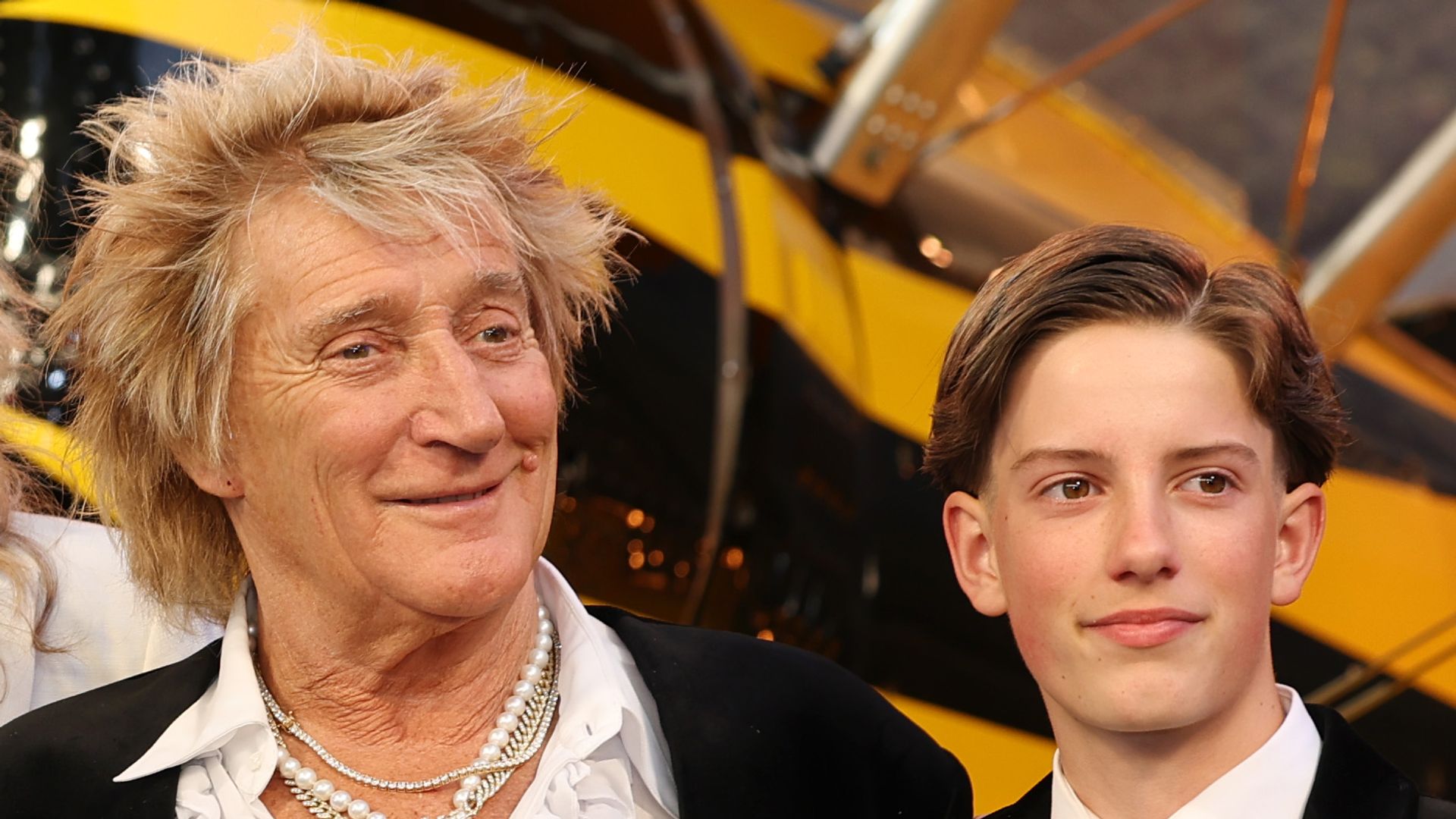 Rod stewart with son aiden at premiere