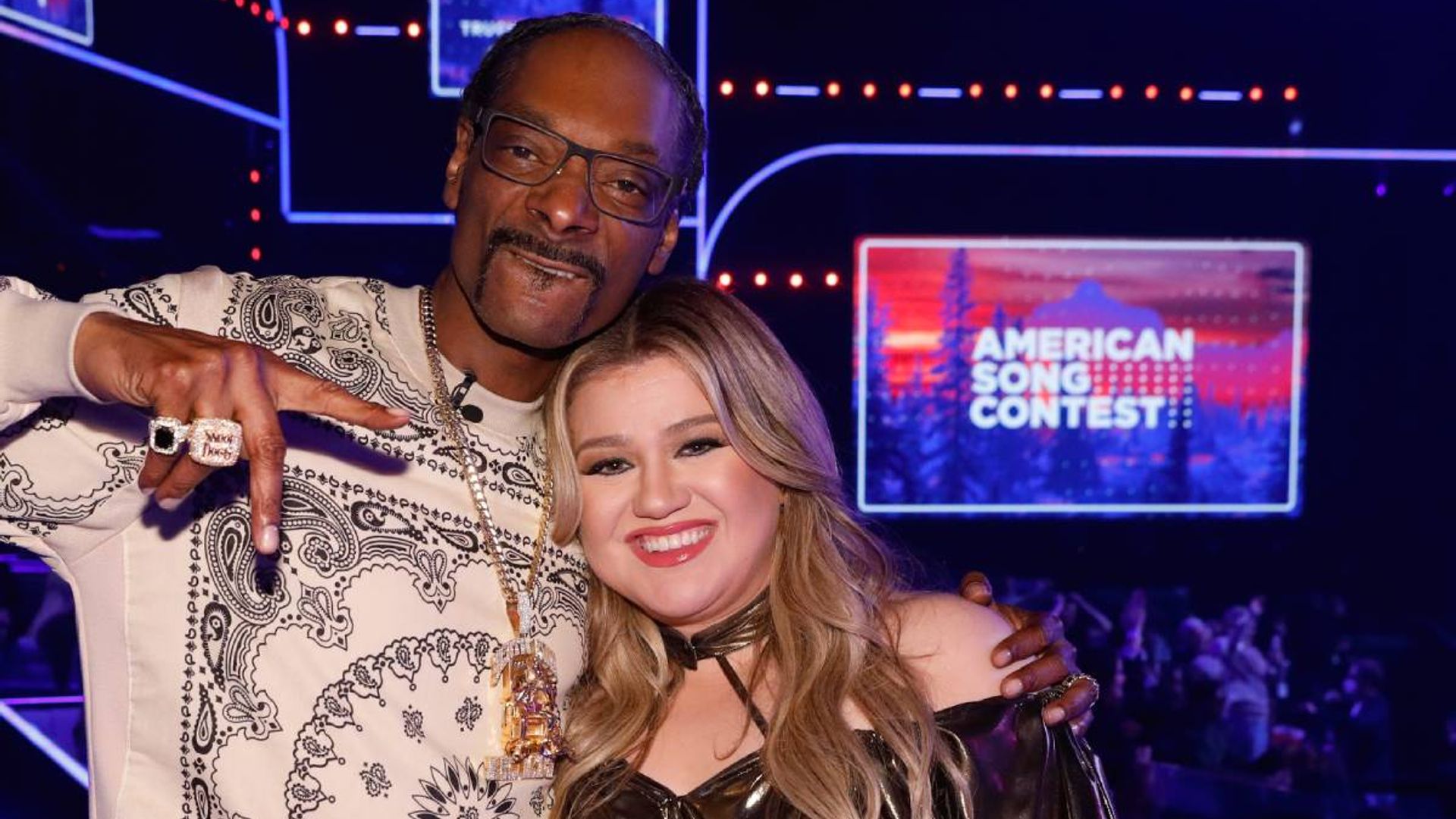 american song contest kelly clarkson snoop dogg behind the scenes
