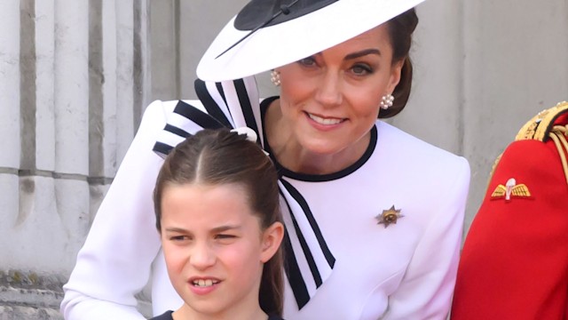 princess kate on balcony with princess charlotte