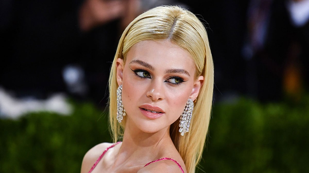 Nicola Peltz given the most sentimental 'something blue' from her ...