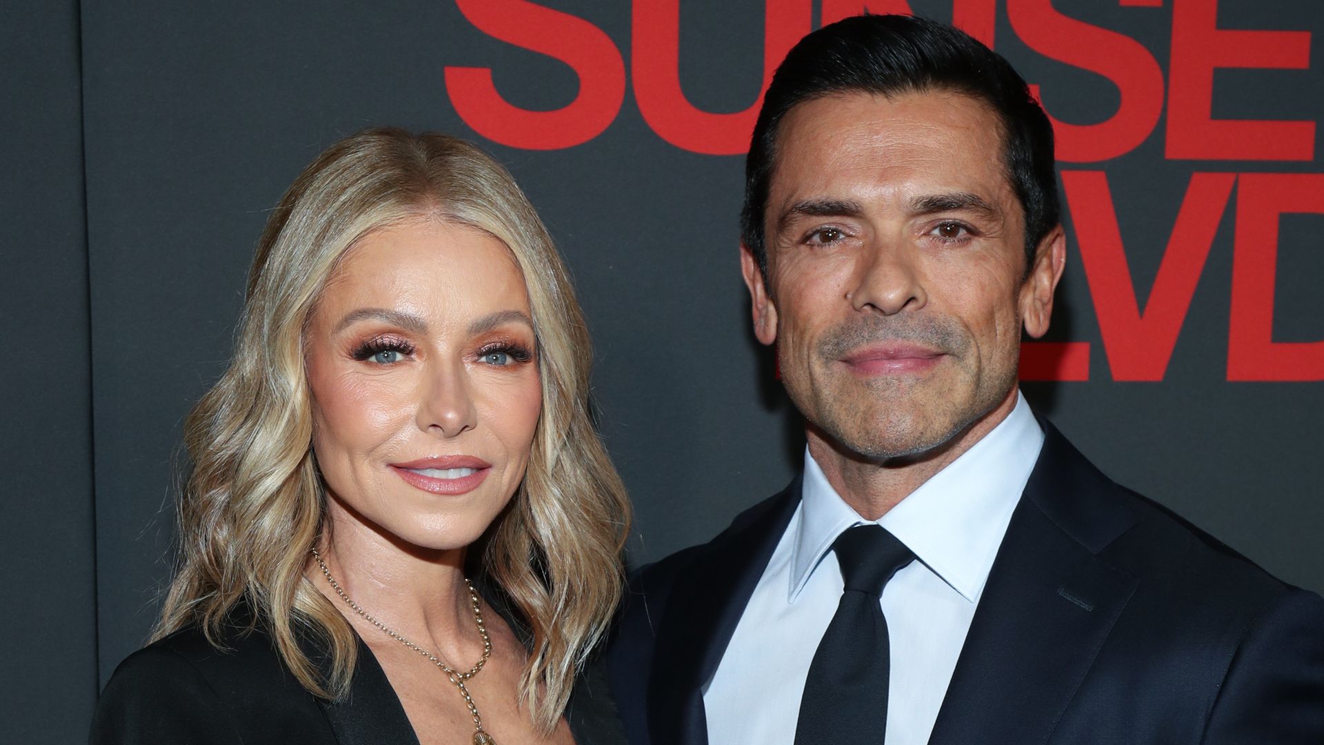 Kelly Ripa wakes up to monumental discovery about husband Mark Consuelos - fans react