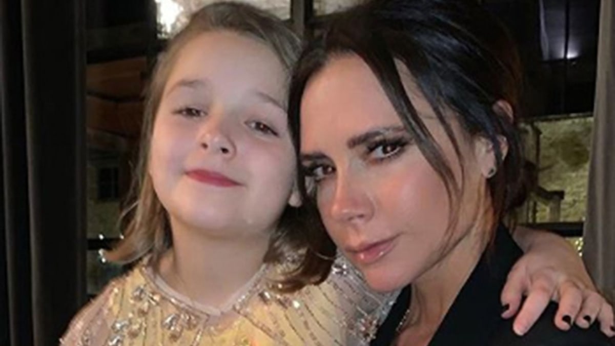 Victoria Beckham just got a fashion makeover by her daughter Harper and ...