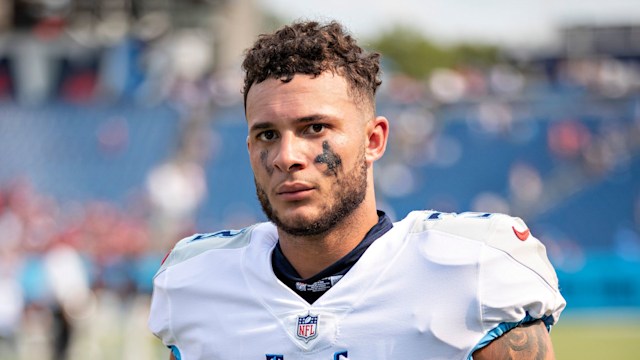 caleb farley walking off field nissan stadium